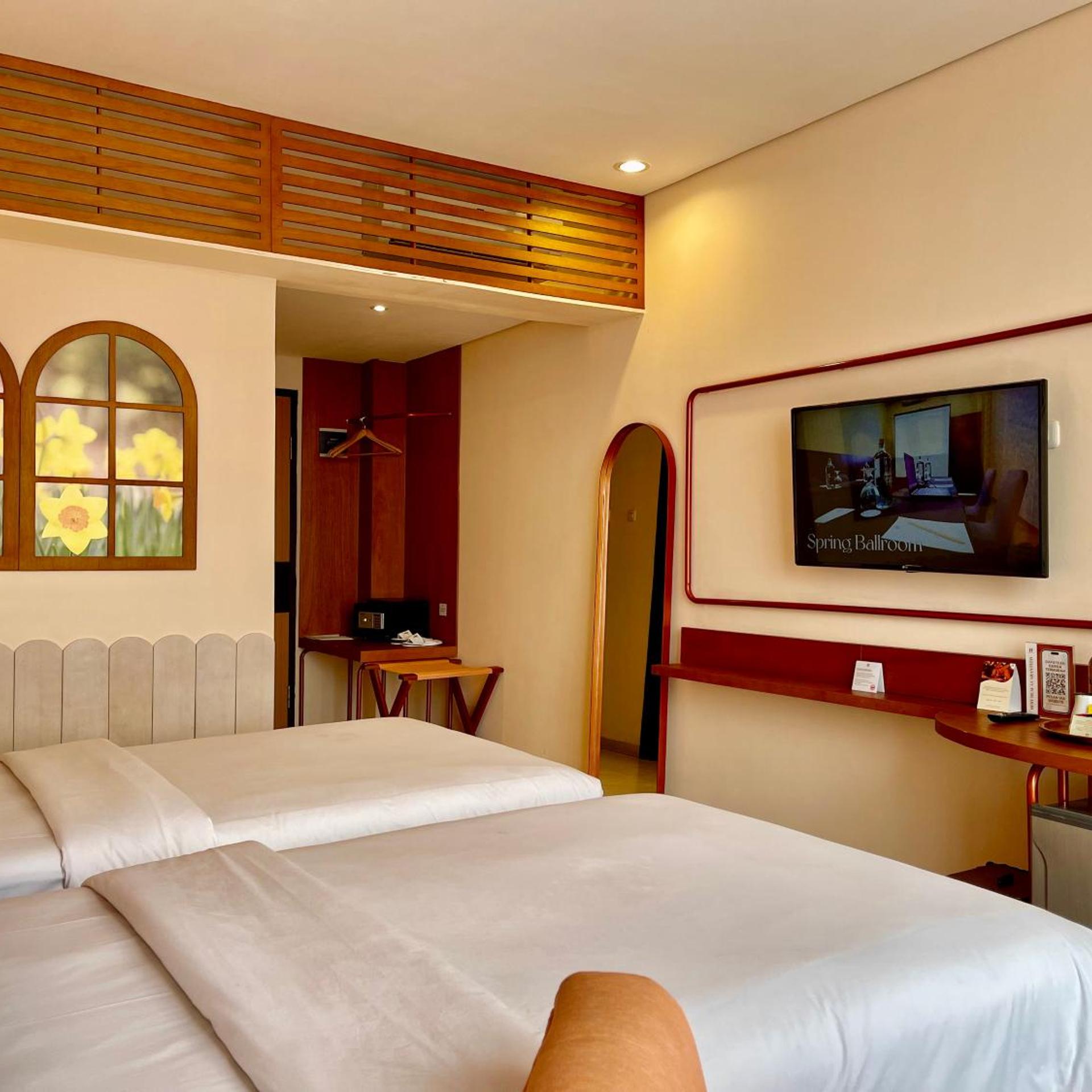 Spring, Deluxe, Twin Beds
