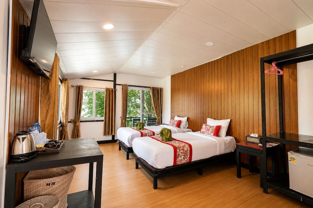 Phi Phi Long Beach Resort & Villa 21/50