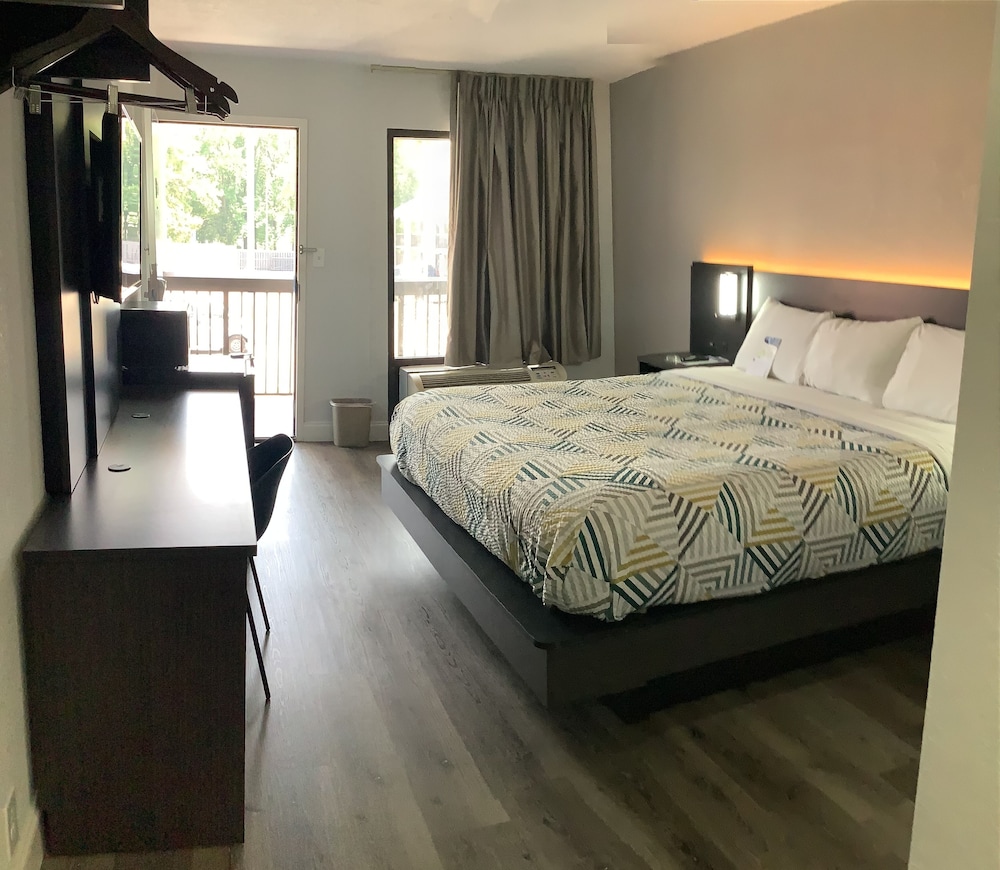STANDARD, KING BED