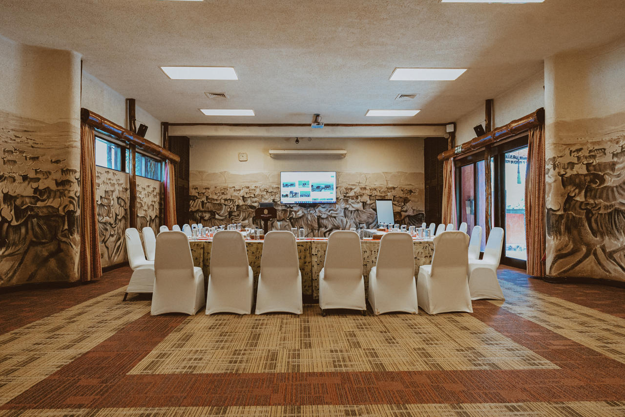 Amboseli Serena Safari Lodge 64/81