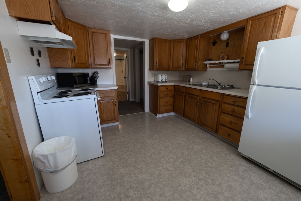 Austin\'s Chuckwagon Motel 16/41