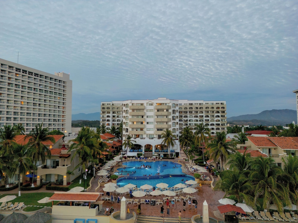 Tesoro Ixtapa 8/54