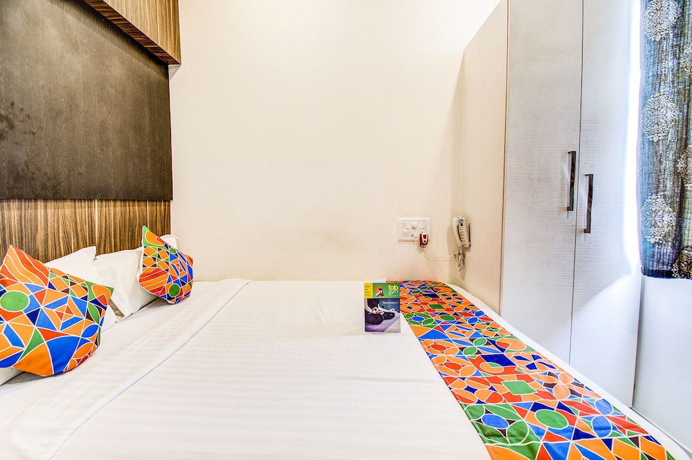 Fabhotel Corporate Crown Koramangala 16/32