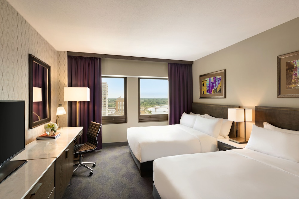 InterContinental Saint Paul Riverfront
