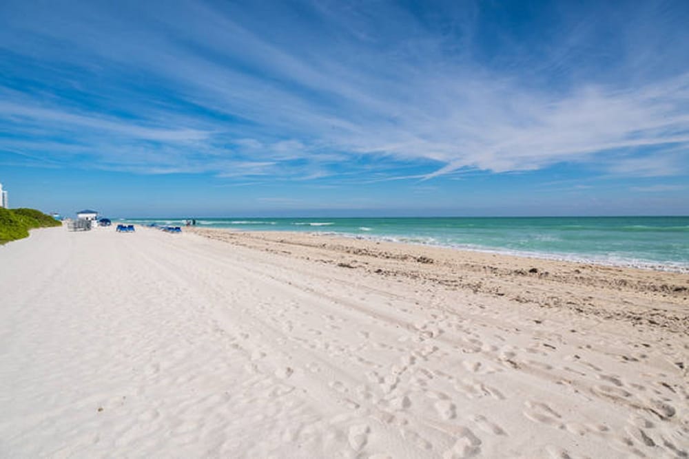 Ocean Front Casablanca Studios with FULL KITCHENS & Beach access By BL Rentals 41/50