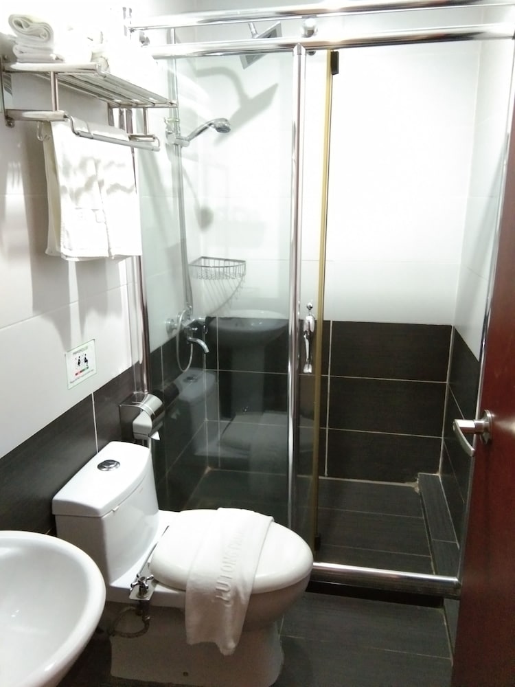 Paragon Lutong Hotel 38/38