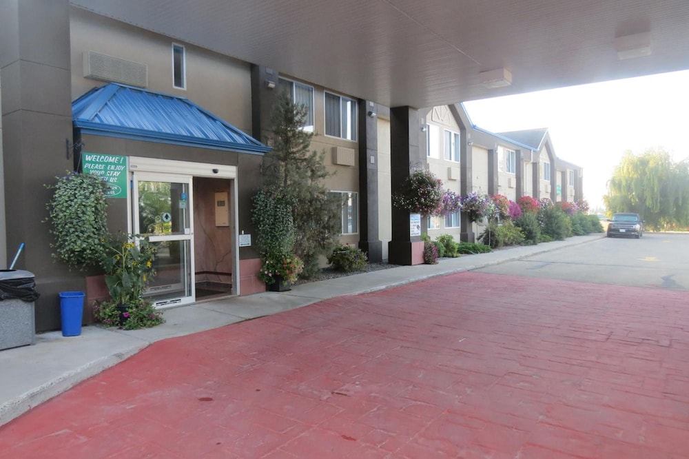 Rocky Inn Express 46/49