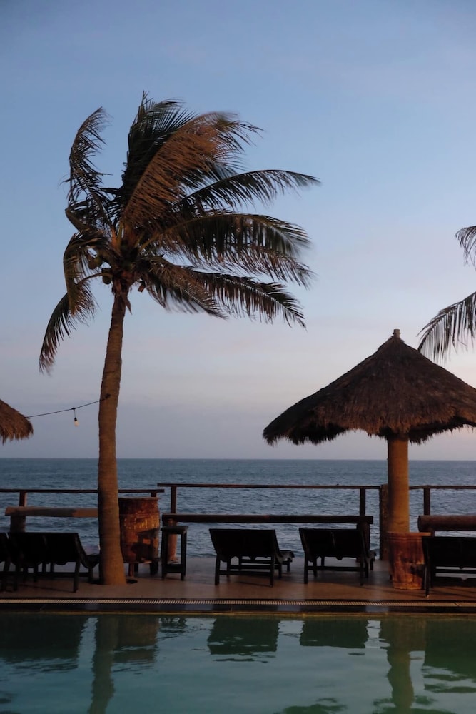 Viva Boutique Resort 58/67