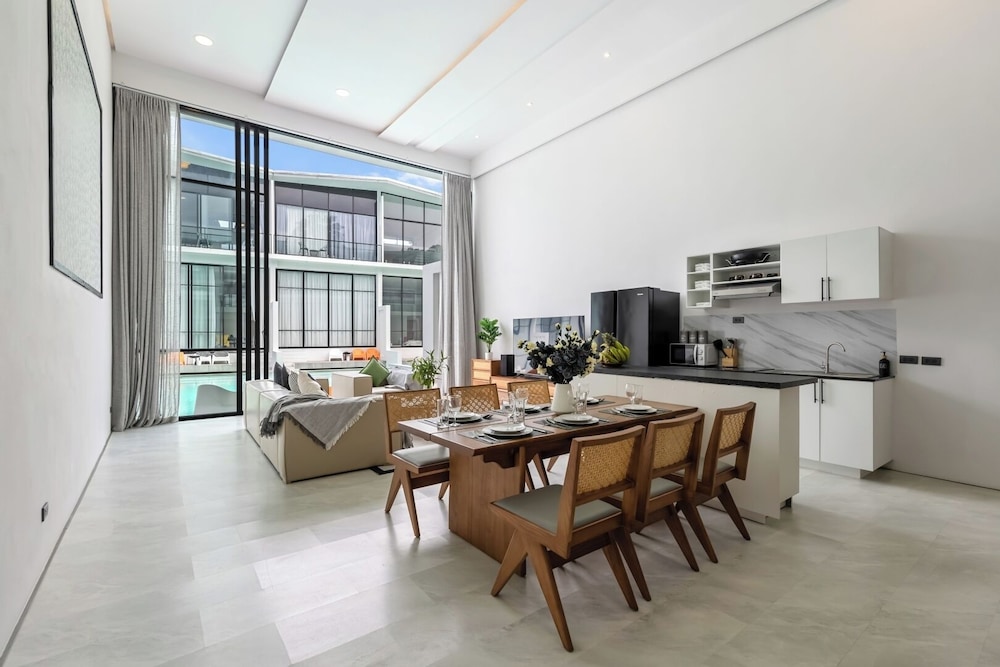 Zen Style Pool Access Townhouse 32/50
