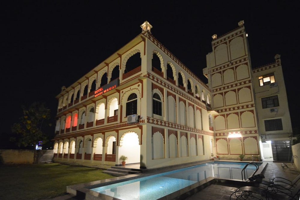 Moti Mahal - A Heritage Haveli 8/42