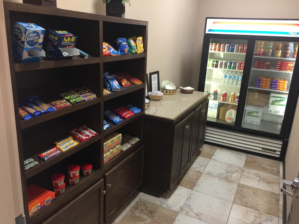 Best Western Red River Inn & Suites 31/35