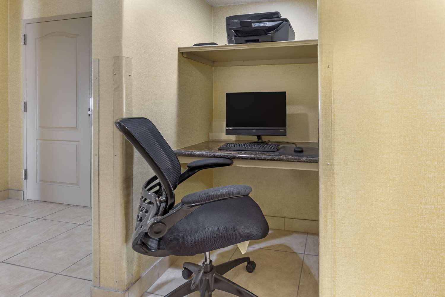 Best Western Franklin Town Center Hotel & Suites 32/34