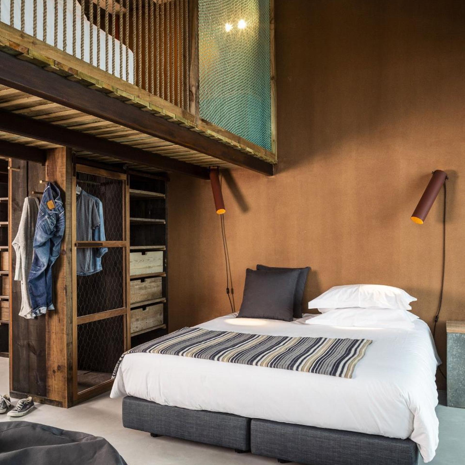 Noah Surf House 7/50
