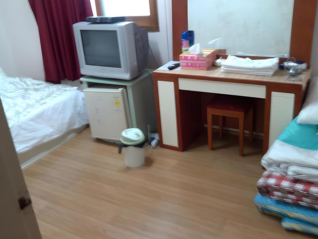MnB Guest House - Hostel 3/12