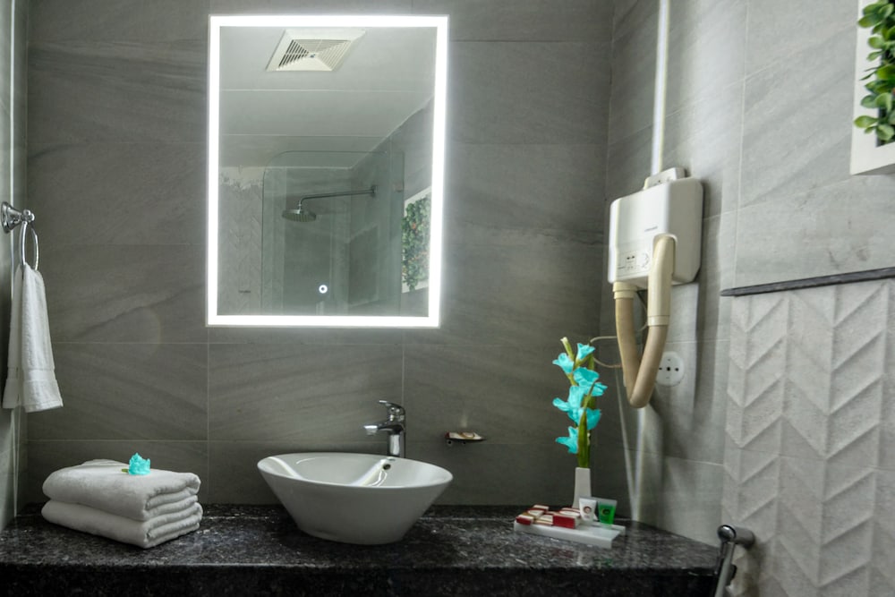Hotel One Tower Gulberg 32/32