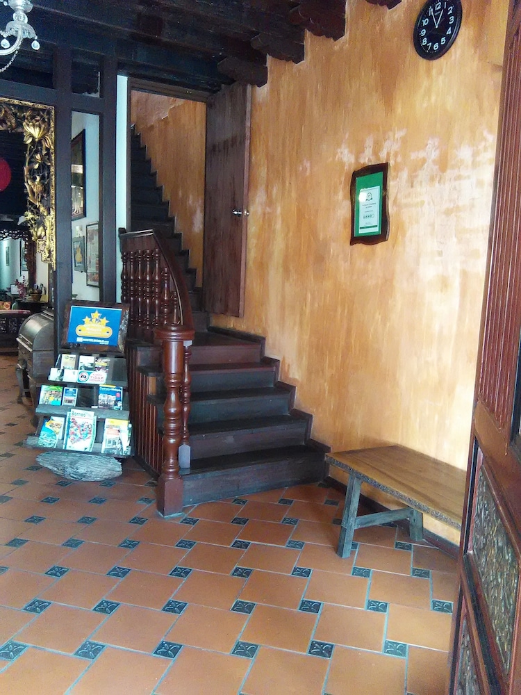 Kuching Waterfront Lodge 25/40
