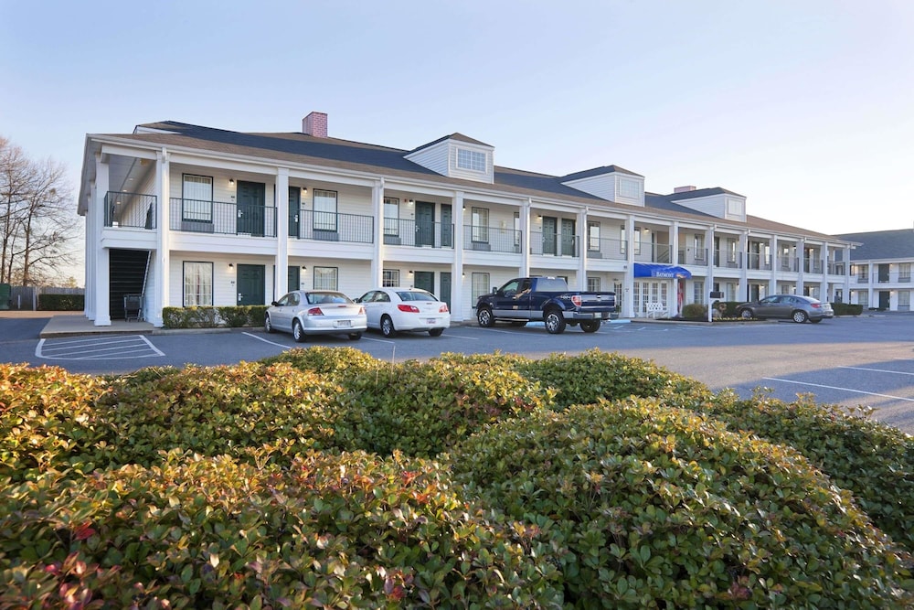 Baymont By Wyndham Gaffney 5/25
