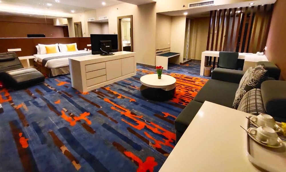 Hotel Capital 43/51