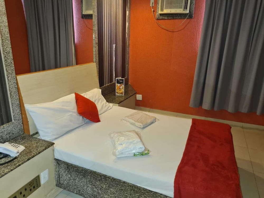 OYO Nobs Hotel, Sao Joao de Meriti 12/39