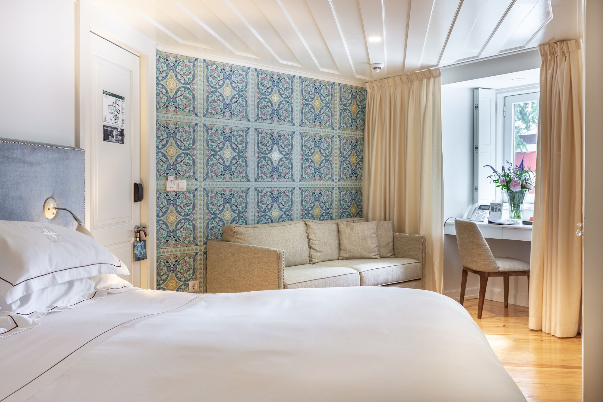 Room, 2 Double Beds, Small