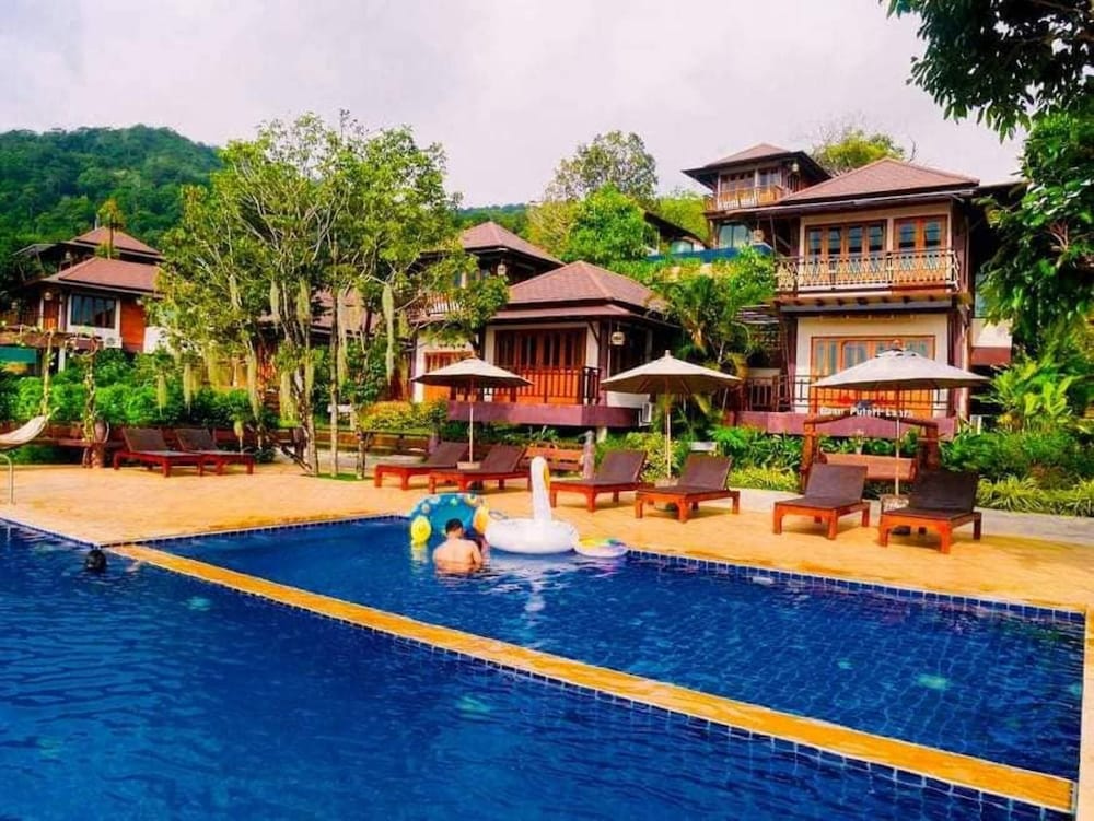 Puteri Lanta Family Villas 40/46