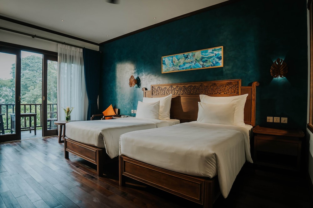 SUPERIOR, TWIN BEDS