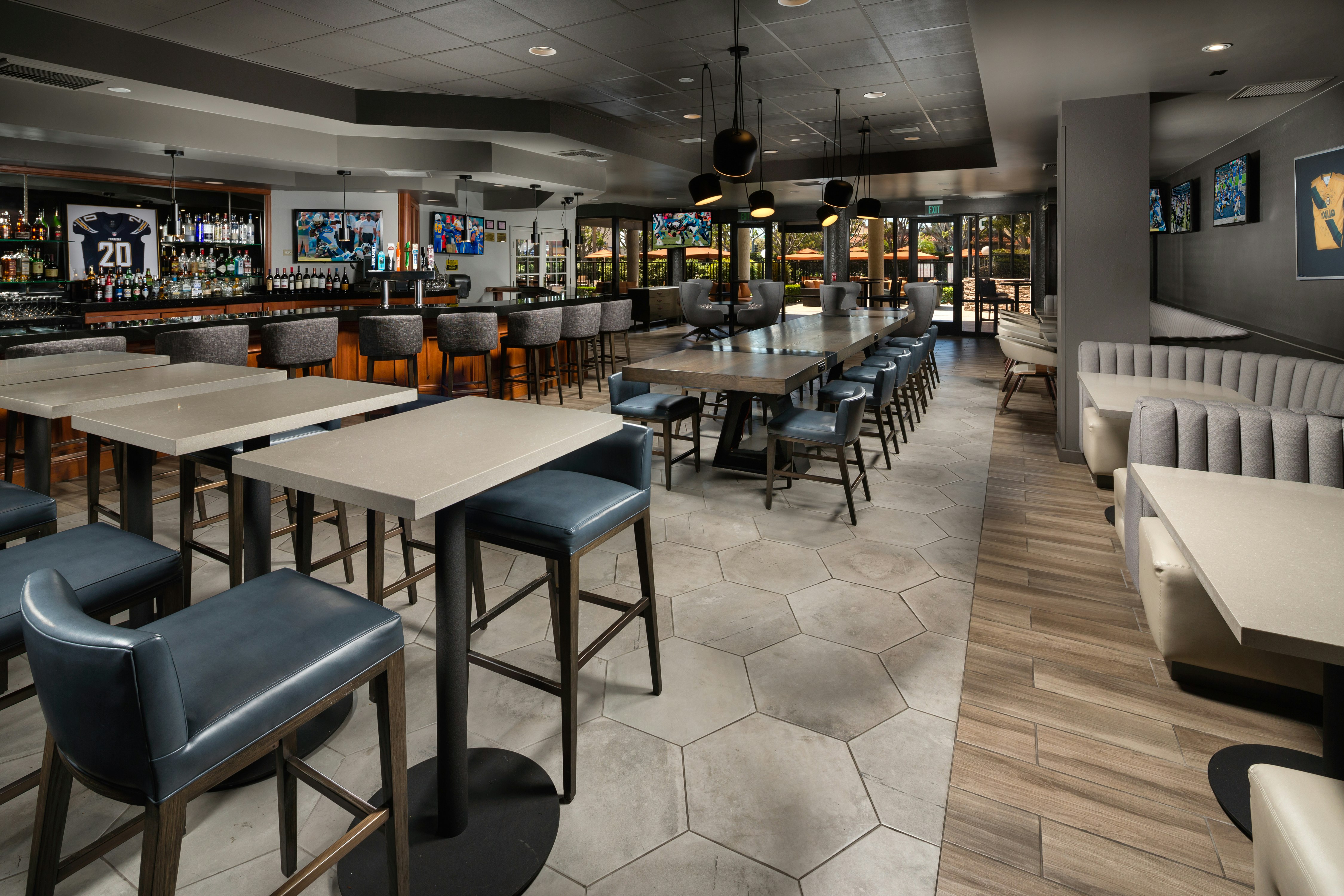DoubleTree by Hilton Hotel Carson CA 51/84