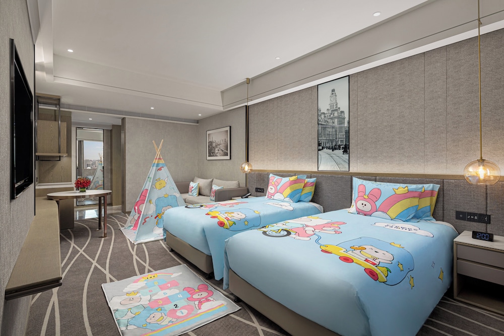Crowne Plaza Shanghai Nanjing Road, an IHG hotel 27/71