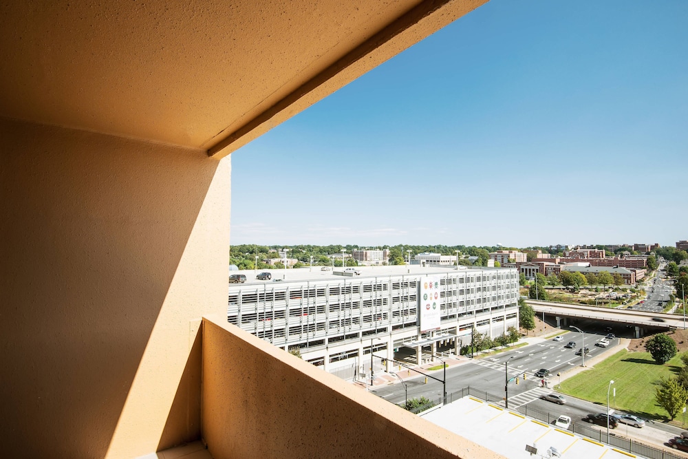 Fairfield Inn Suites By Marriott Charlotte Uptown 17/63