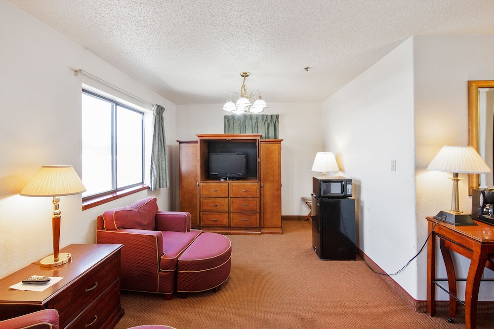 OYO Hotel Portage I-94 33/39