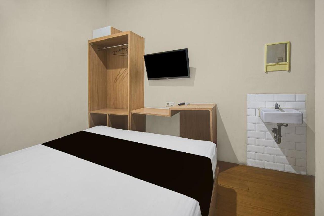 Hotel O near Pantai Losari formerly Point Inn 17/26