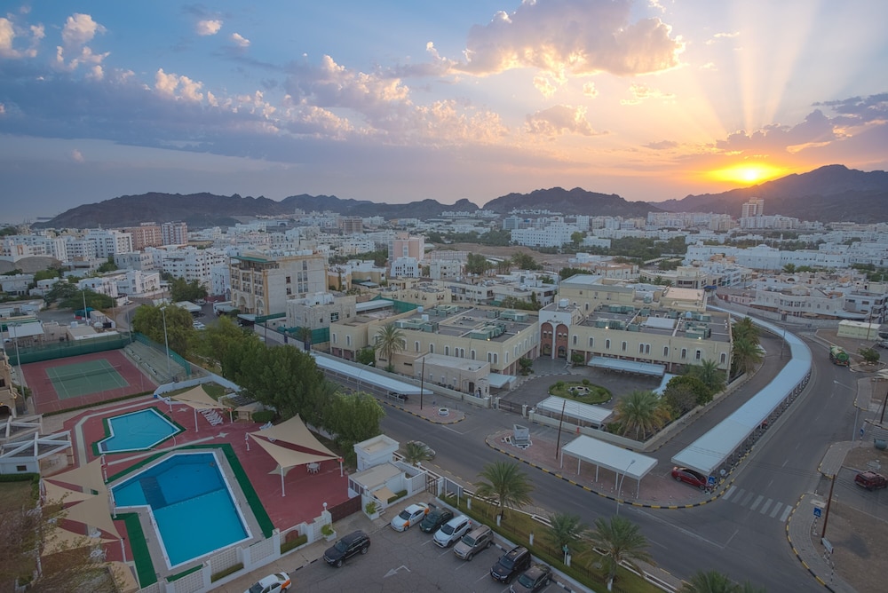 AL FALAJ HOTEL 57/60