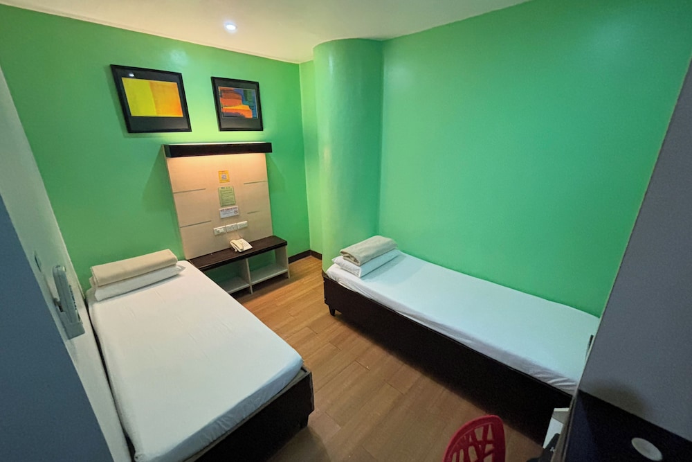 Sugbutel Family Hotel 17/50