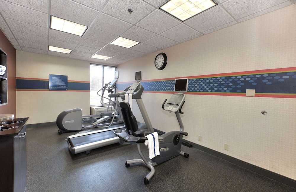 Hampton Inn Traverse City 33/45