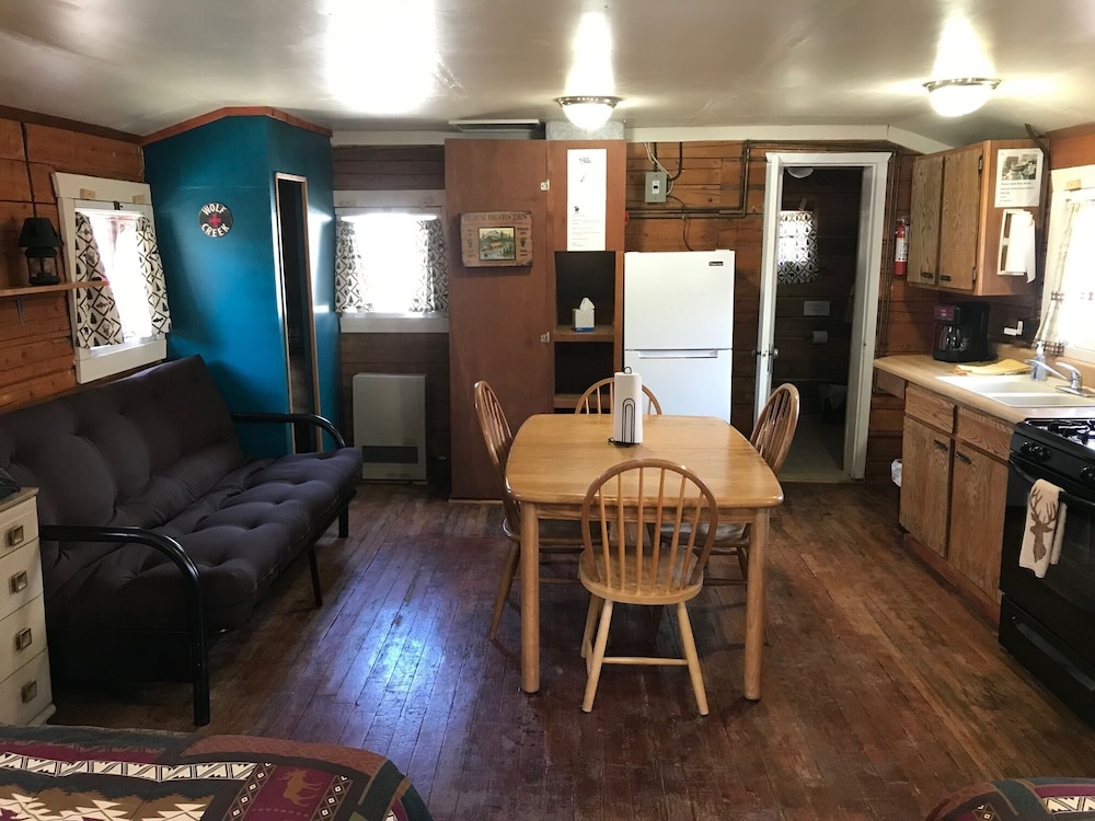 Grandview Cabins & RV Resort 28/50