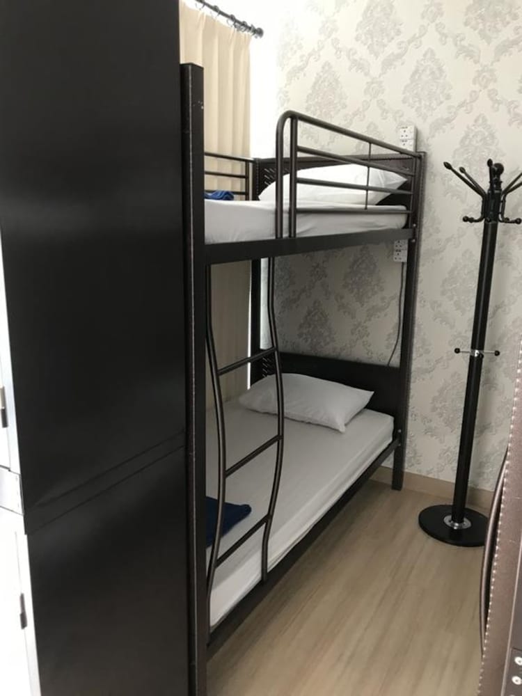 Island Hostel Bayan Lepas Airport 36/46