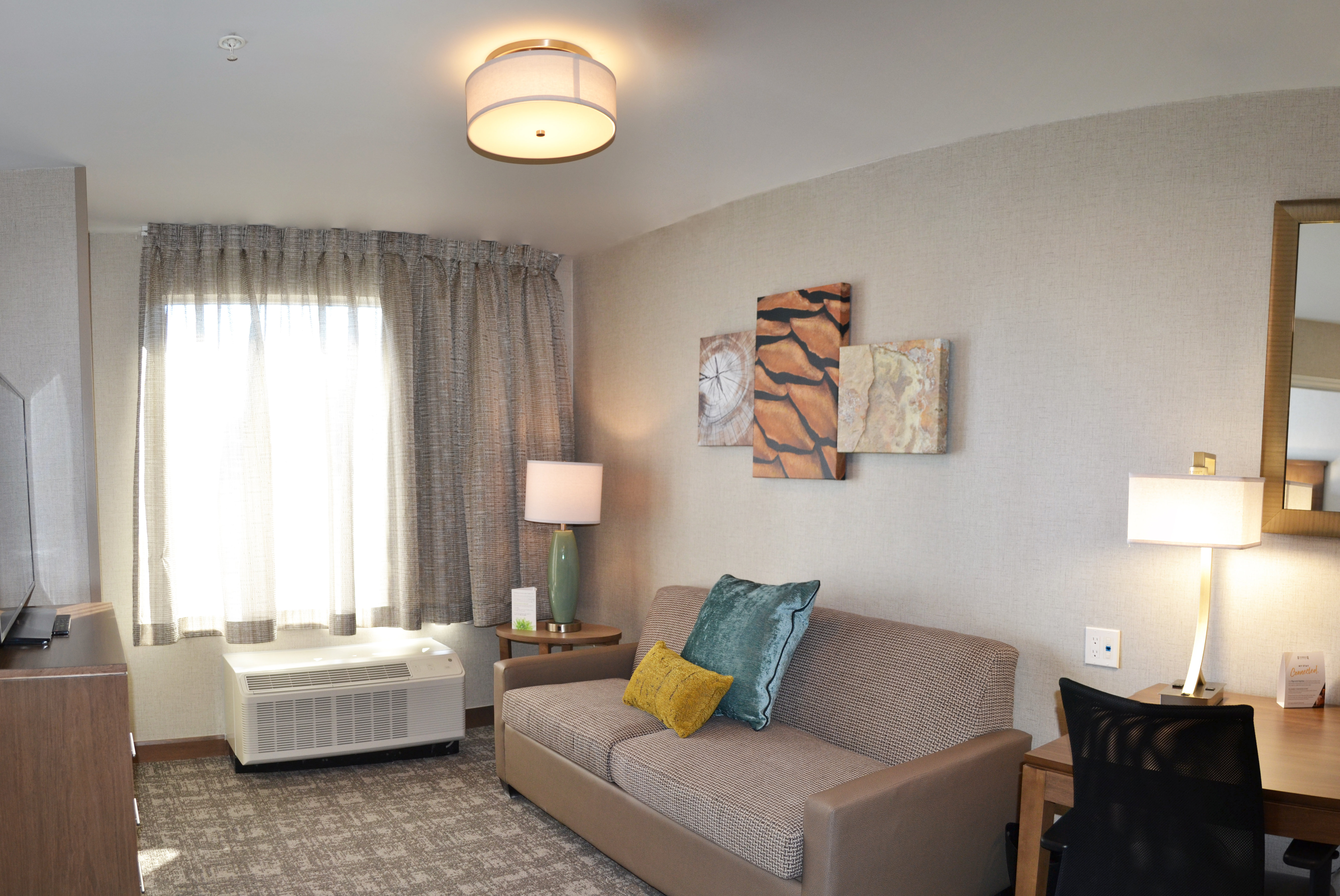Staybridge Suites Red Deer North 23/50