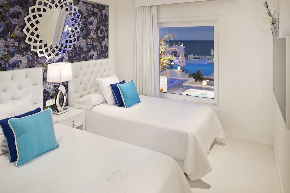Lanis Suites De Luxe - Adults Only 108/108