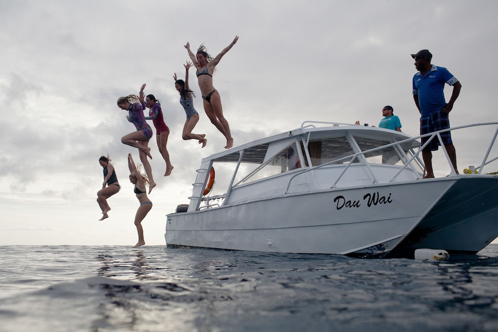 Waidroka Bay Resort 40/50
