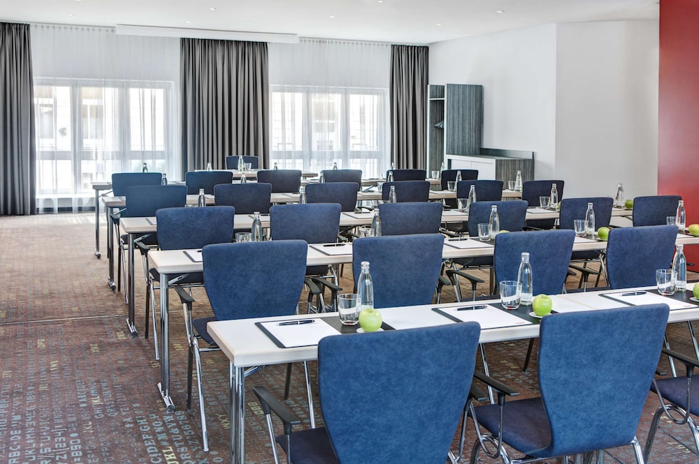 InterCityHotel Hamburg-Altona 19/26