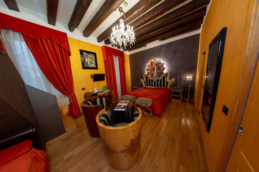 Ca Dell Arte Hotel 44/71