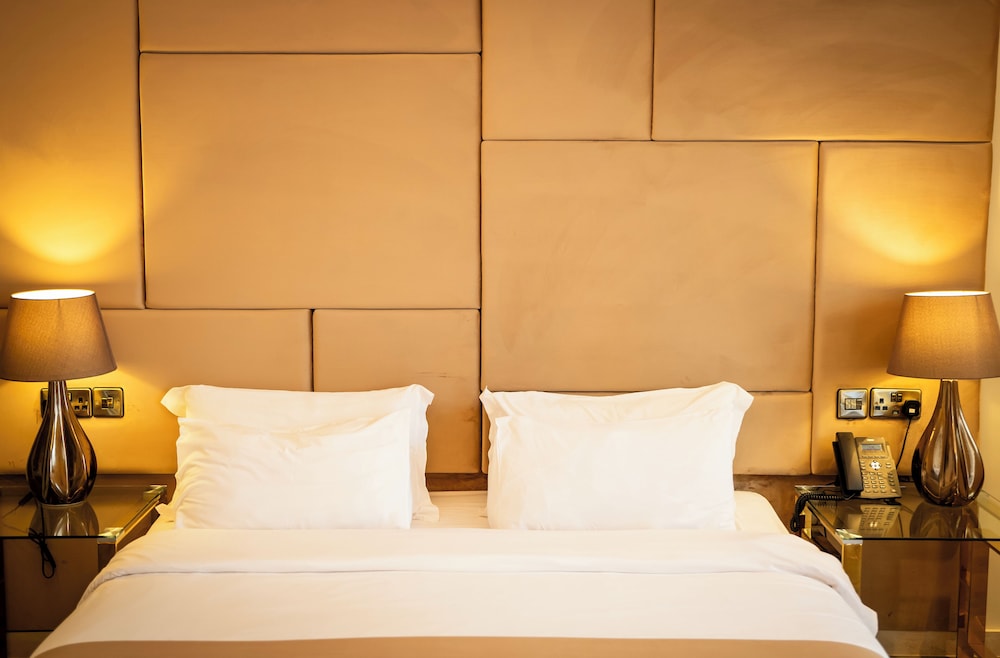 The Segond hotel 20/50