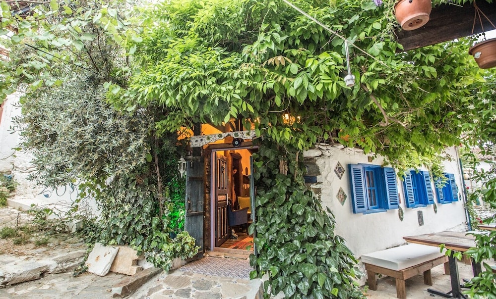 Chez Rumi Butik Otel 45/50