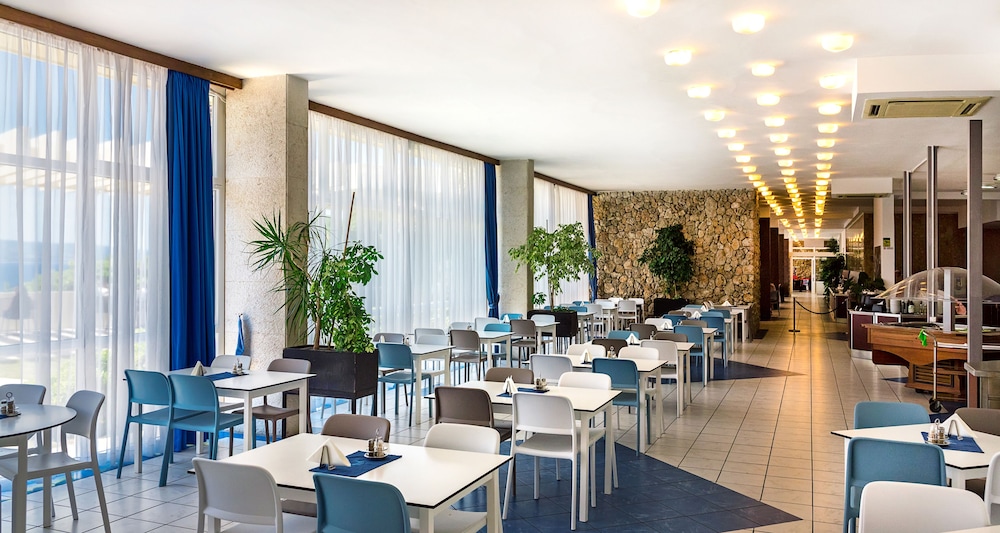 Holiday Village Sagitta 45/62
