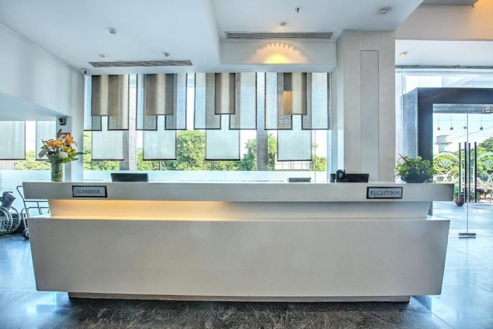Hotel Western Court Panchkula 8/50