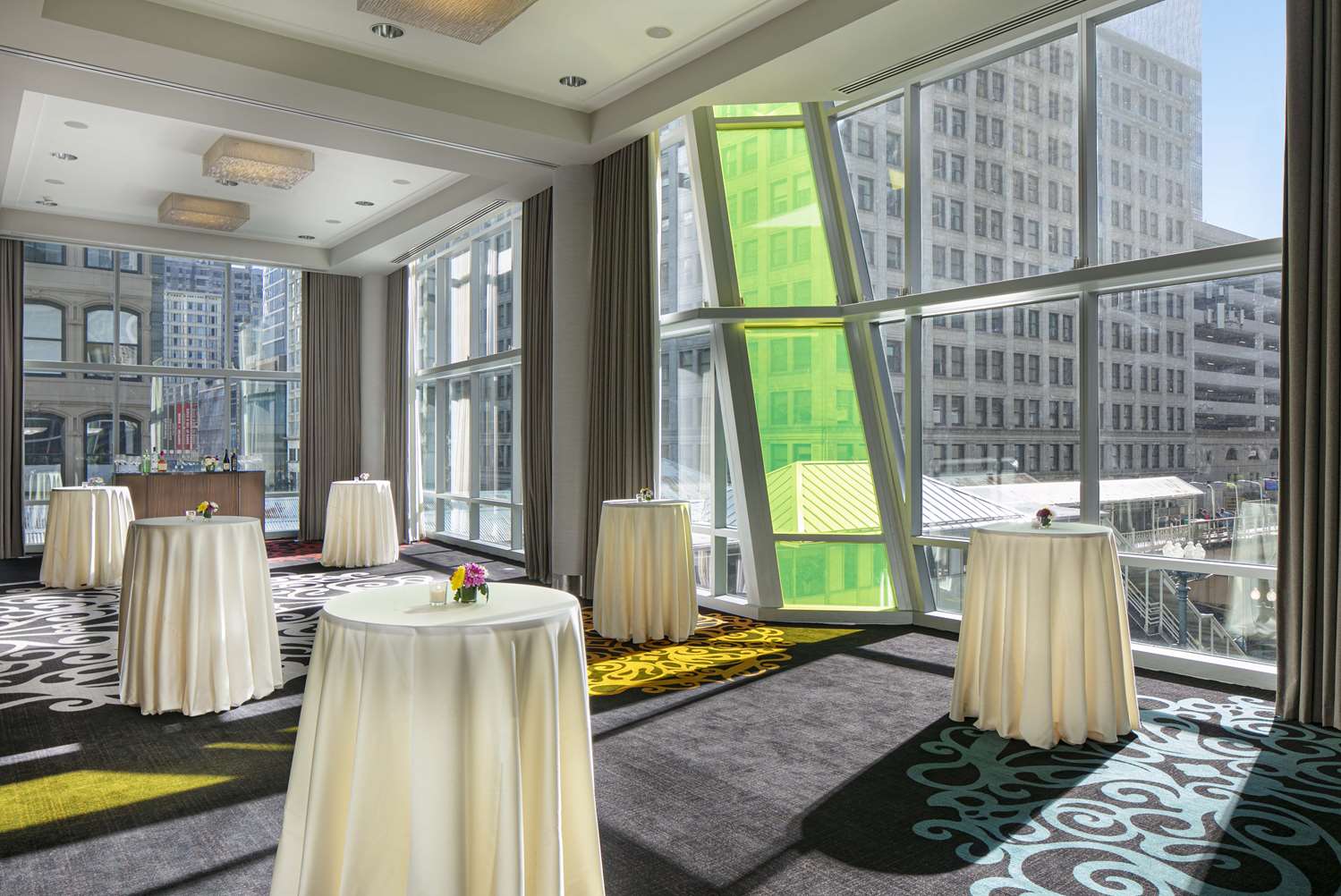 theWit Chicago, a Hilton Hotel 42/67