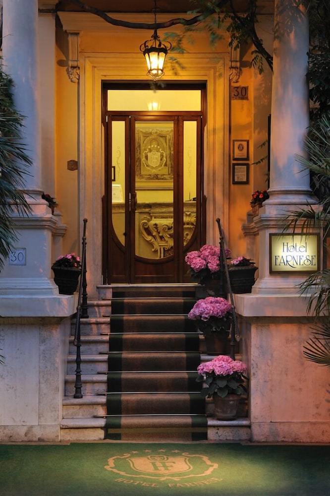 Hotel Farnese 38/69