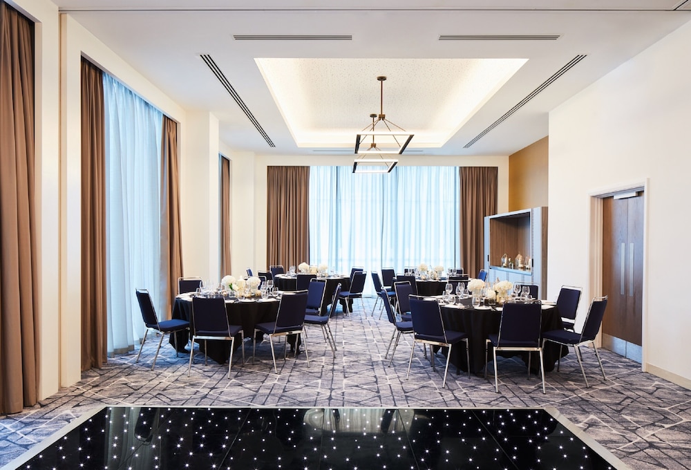 Hyatt Regency Manchester 68/78