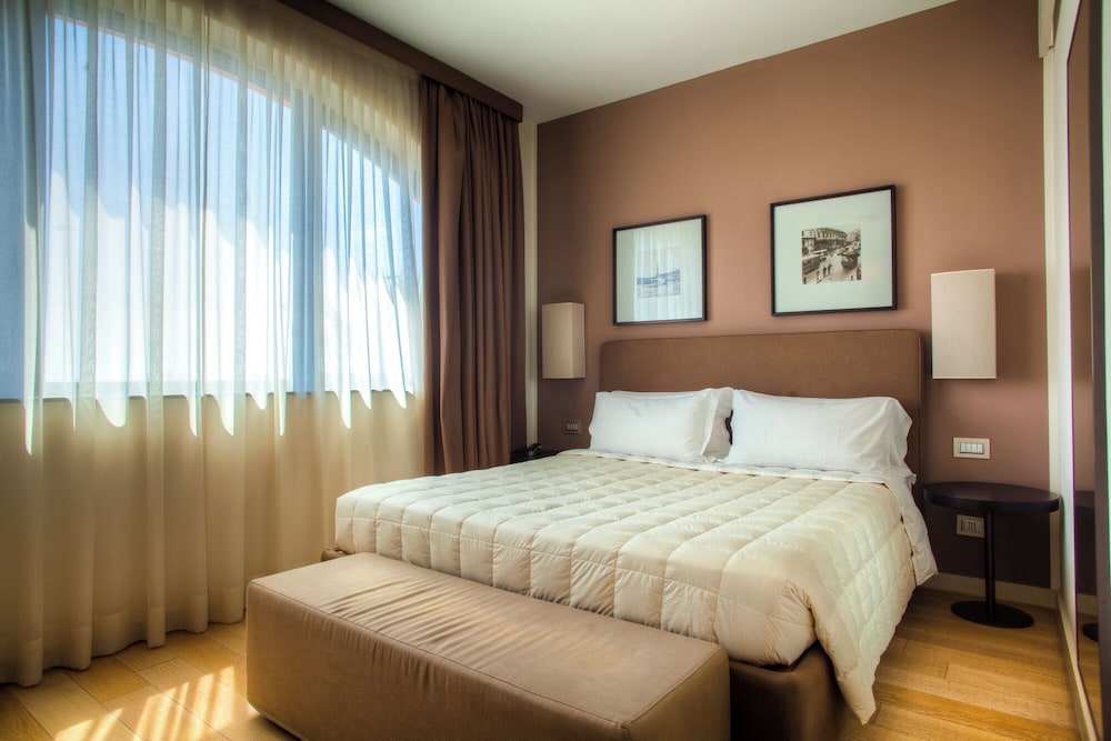 COMFORT, DOUBLE BED