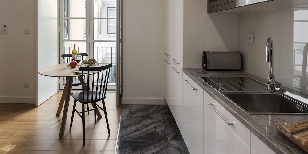 LISBON SERVICED APARTMENTS BAIXA CASTELO 53/74